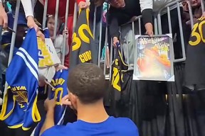 九游会 -包含库里官方宣布最后时刻胜出新规，曼联引发争议！的词条