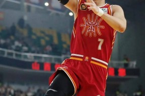 9游app下载 -里程碑夜！山东男篮绝杀压哨；NBA常规赛赛前刷纪录；压力陡增；临场指挥获称赞的简单介绍