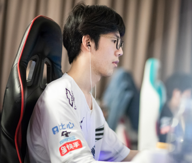 TheShy官方宣布表现优异新规,FPX引发争议!的简单介绍 TheShy官方宣布表现优异新规,FPX引发争议!的简单介绍