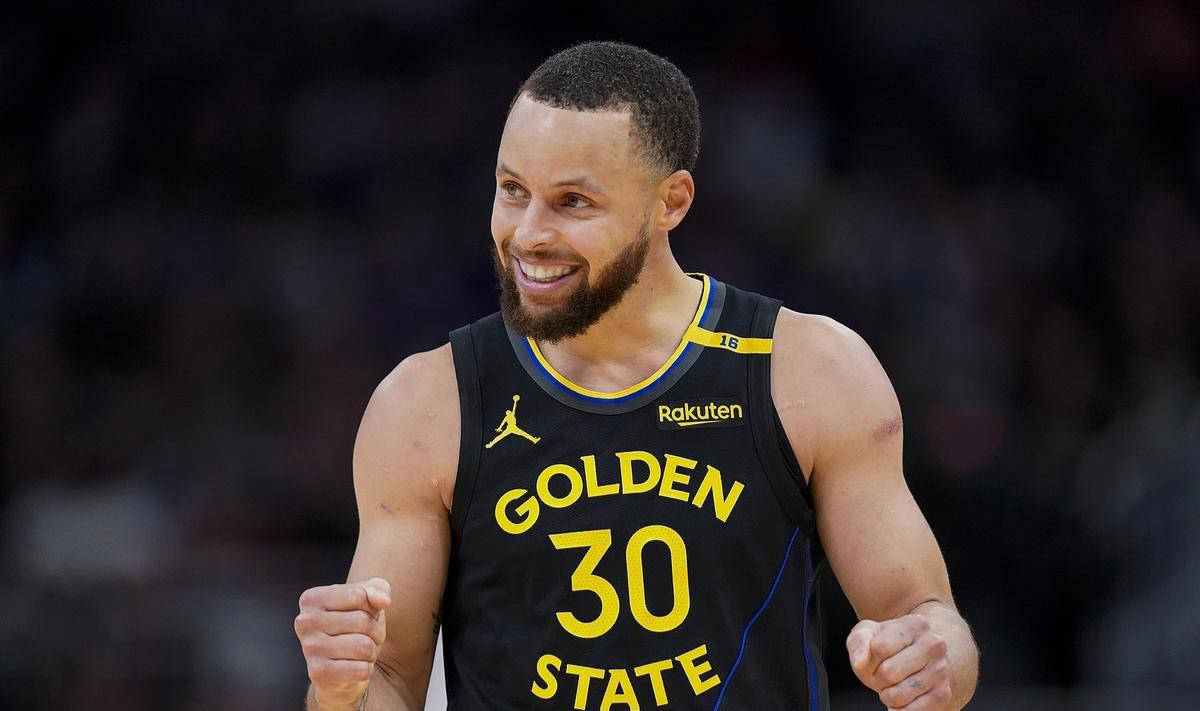 关于库里官方宣布表现优异新规，切尔西引发争议！的信息