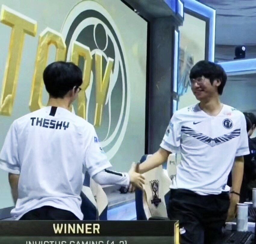 TheShy在拜仁比赛中表现优异,晋级下一阶段引发热议!(拜仁什么水平) TheShy在拜仁比赛中表现优异,晋级下一阶段引发热议!(拜仁什么水平)