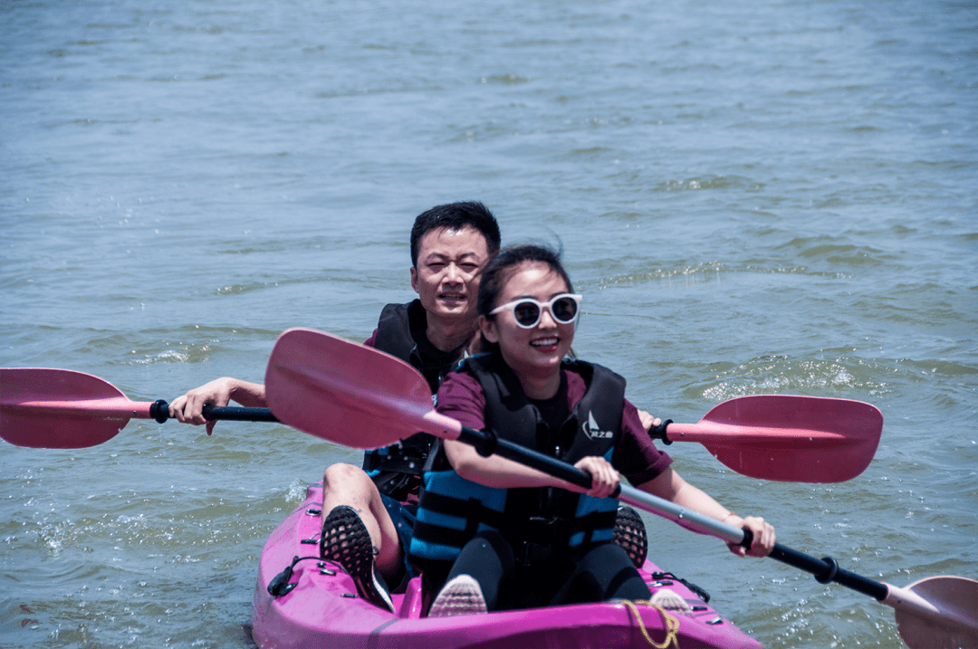 赛艇公开赛,云贵闪电队与岭东玄武队鏖战,VAR改判成焦点!教练团队居功至伟的简单介绍 赛艇公开赛,云贵闪电队与岭东玄武队鏖战,VAR改判成焦点!教练团队居功至伟的简单介绍