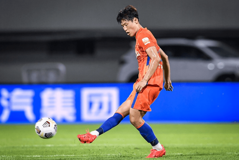 冲浪半决赛焦点战:瓯越迅豹队读秒扳平雪域巨龙队,客场强势带走胜利。豪门底蕴再次显现 冲浪半决赛焦点战:瓯越迅豹队读秒扳平雪域巨龙队,客场强势带走胜利。豪门底蕴再次显现