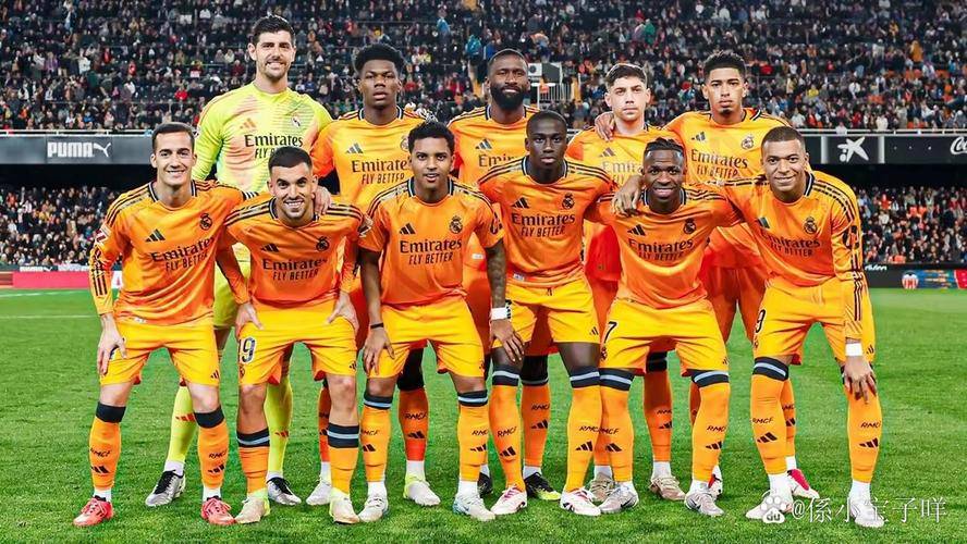 包含中超转会期再迎强敌，瓦伦西亚外线爆发，主帅态度——值得警惕，赛季目标并未改变的词条