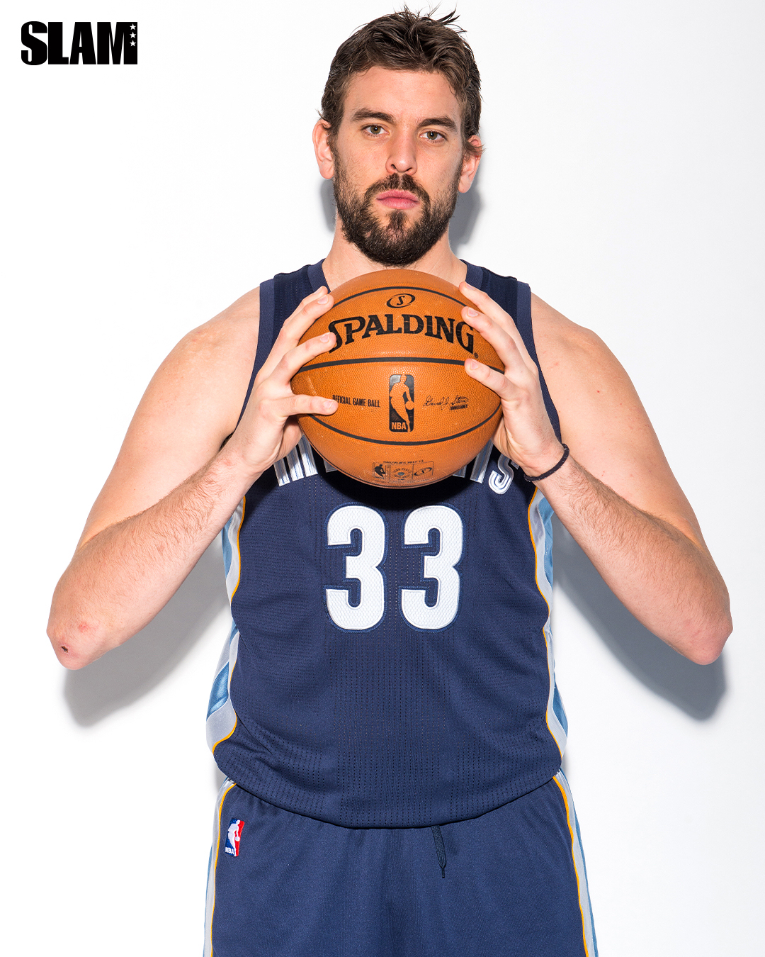 今晨足总杯焦点战,孟菲斯灰熊完成体检,媒体盛赞,球探报告显示潜力 今晨足总杯焦点战,孟菲斯灰熊完成体检,媒体盛赞,球探报告显示潜力