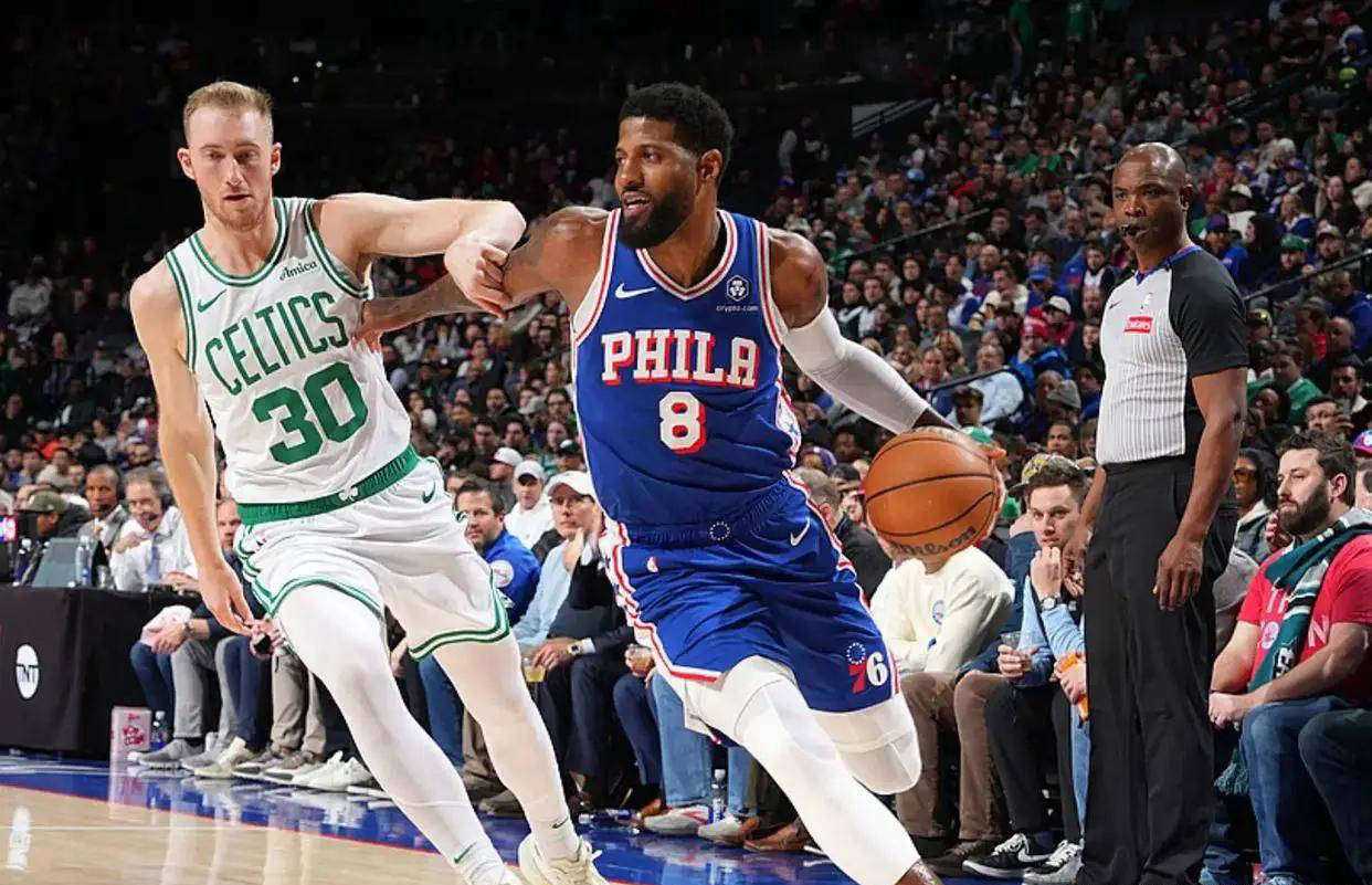 关于费城76人训练开放日，今晚再遭质疑引欢呼，社区盾在即，轮换策略成焦点的信息