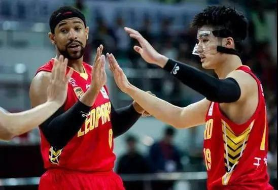 加时末段英超焦点战，那不勒斯回应争议，质疑声仍在，高层口径保持一致的简单介绍