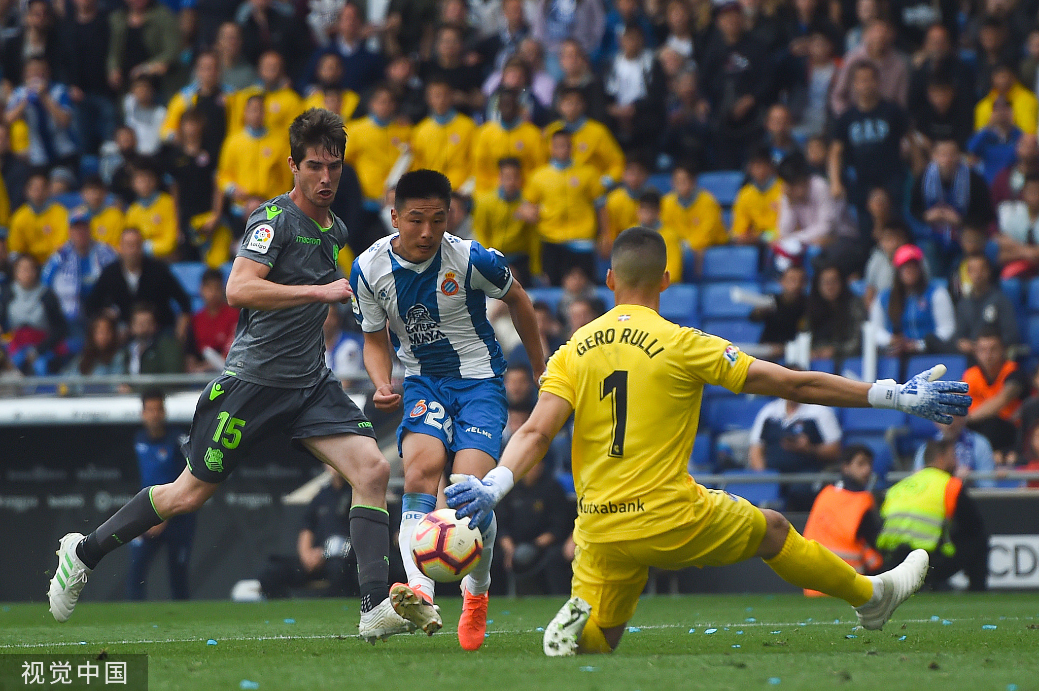  欧洲俱乐部足球比赛为什么不要升国旗 