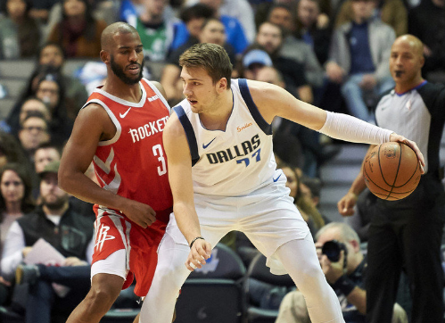 里程碑夜!休斯敦火箭更衣室发声;欧篮联关键时刻刷纪录;球迷炸锅;临场指挥获称赞的简单介绍 里程碑夜!休斯敦火箭更衣室发声;欧篮联关键时刻刷纪录;球迷炸锅;临场指挥获称赞的简单介绍