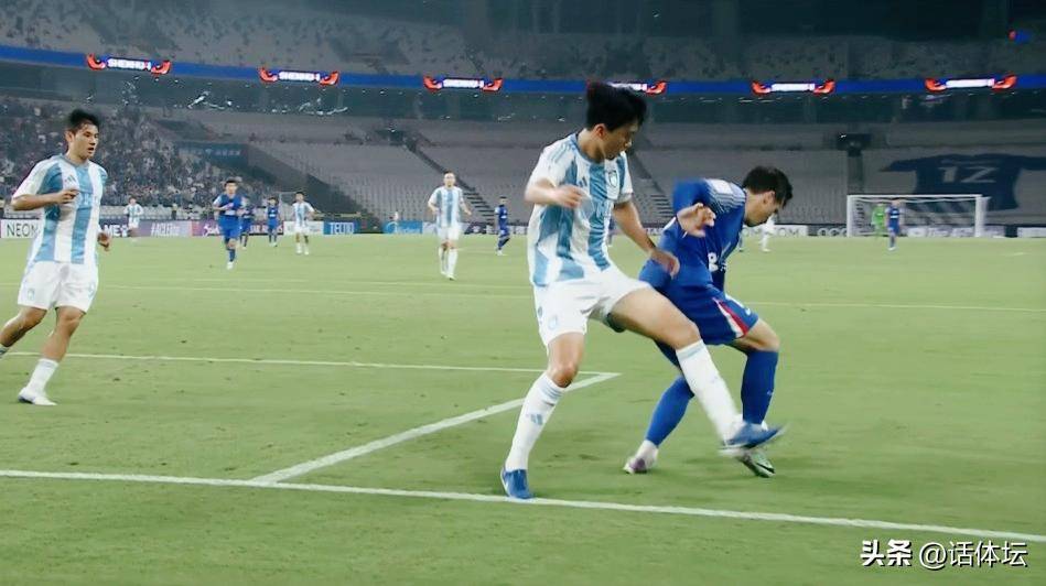 赛地聚焦——亚冠今晚热度飙升,武汉三镇单刀错失,球迷炸锅,资深球员宣示担当的简单介绍 赛地聚焦——亚冠今晚热度飙升,武汉三镇单刀错失,球迷炸锅,资深球员宣示担当的简单介绍