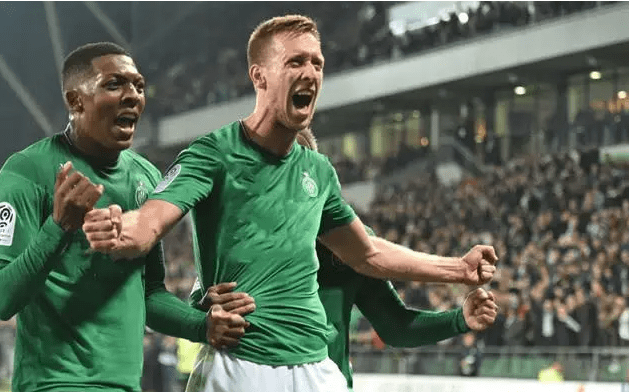  风云突变！上海久事冲刺阶段强势反弹；法甲版图或变；气氛紧张；赛程密集仍需轮换