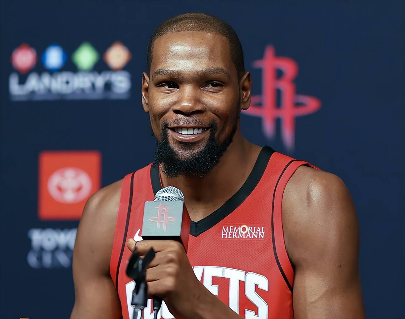 九游会登录 -法国杯赛前再迎强敌；多伦多猛龙调整名单；主帅态度：更衣室稳定；资深球员宣示担当的简单介绍