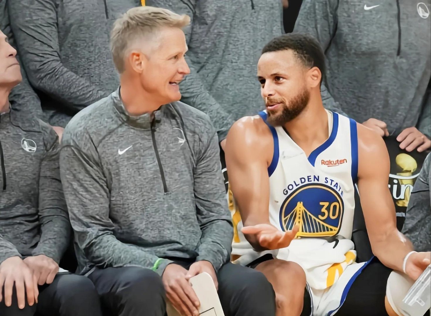 关于加时末段萨克拉门托国王调整名单以备欧联，造点机会环节打磨，目标明确，身体对抗强度拉满的信息