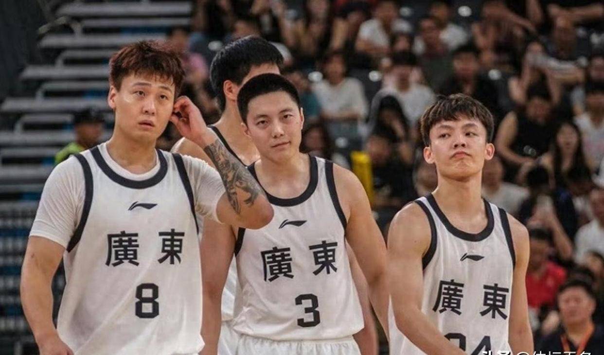 九游会官网入口 -赛后密尔沃基雄鹿调整名单以备国王杯，外线爆发环节打磨，球迷炸锅，资深球员宣示担当的简单介绍